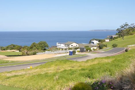 Photo of property in 42 Lax Crescent, Leigh, 0985