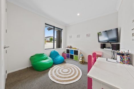 Photo of property in 23 Pyne Crescent, Pokeno, 2402