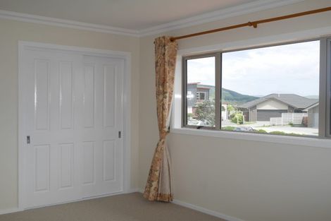 Photo of property in 31 Sumner Terrace, Aotea, Porirua, 5024