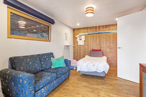 Photo of property in 21 Primrose Street, Raglan, 3225