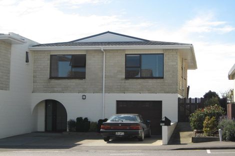 Photo of property in 15a Hobson Street, New Plymouth, 4312