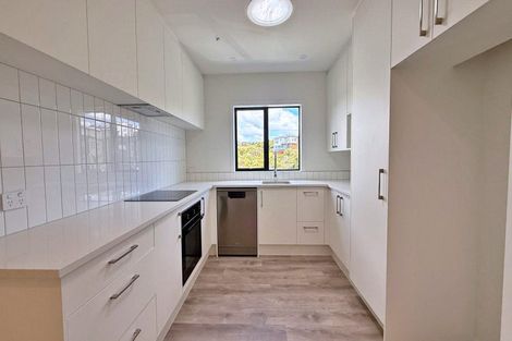 Photo of property in 5/3 Kawau Close, Orewa, 0931