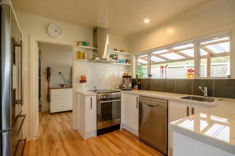 Photo of property in 81 Milton Terrace, Picton, 7220