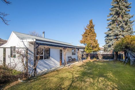 Photo of property in 30 Achil Street, Cromwell, 9310