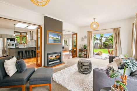 Photo of property in 43 Darlington Road, Miramar, Wellington, 6022