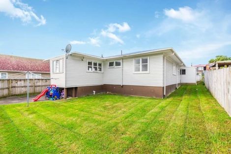 Photo of property in 190 Rathgar Road, Henderson, Auckland, 0610