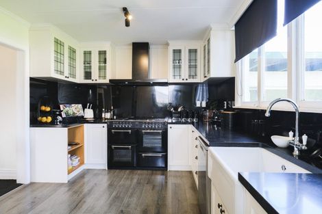 Photo of property in 62 Barraud Street, Dannevirke, 4930