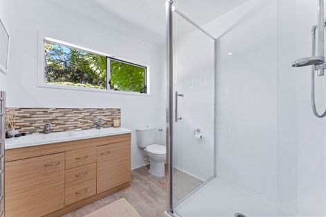 Photo of property in 14 Blundell Place, Chatswood, Auckland, 0626