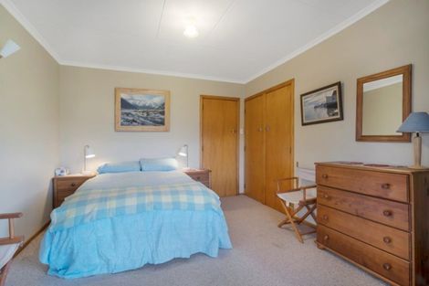 Photo of property in 1 Eely Point Road, Wanaka, 9305