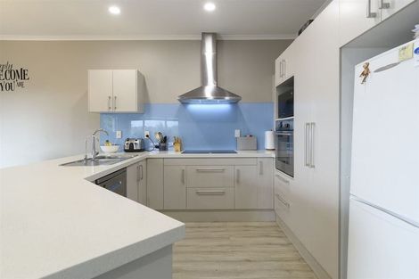 Photo of property in 15 Astor Place, Welcome Bay, Tauranga, 3112