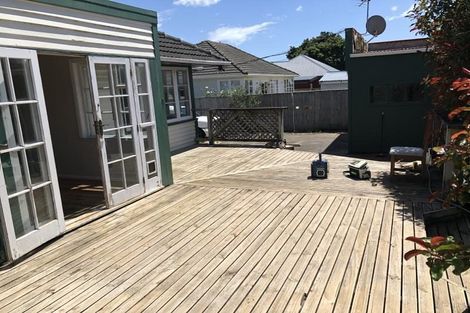 Photo of property in 43 Guthrie Street, Waterloo, Lower Hutt, 5011