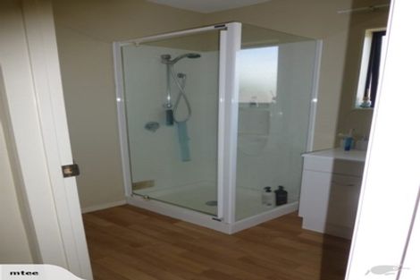 Photo of property in 35a Vincent Street, Howick, Auckland, 2014