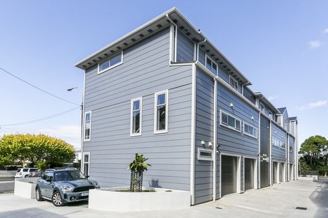 Photo of property in 3d Park Street, Thorndon, Wellington, 6011