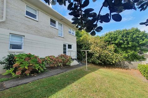 Photo of property in 3/16 Northumberland Avenue, Belmont, Auckland, 0622