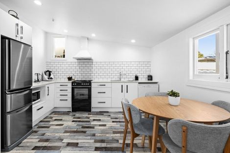 Photo of property in 74 Nelson Crescent, Napier South, Napier, 4110