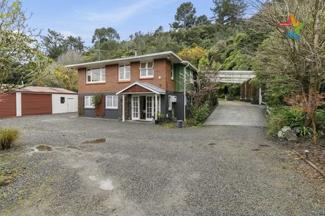 Photo of property in 83 Kamahi Street, Stokes Valley, Lower Hutt, 5019