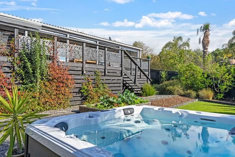 Photo of property in 5b Kauri Road, Stanmore Bay, Whangaparaoa, 0932