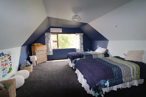 Photo of property in 21 Abercrombie Street, Milton, 9220