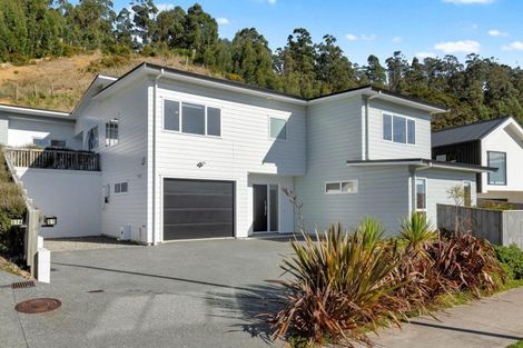 Photo of property in 51 Banks Boulevard, Whitby, Porirua, 5024