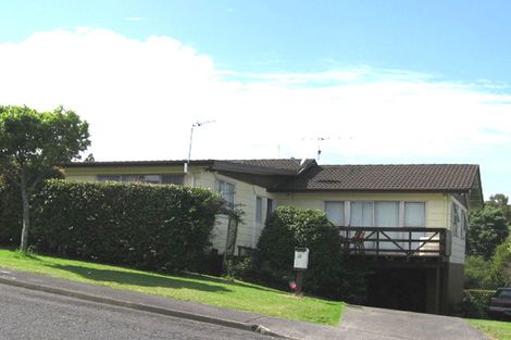 Photo of property in 15 Cedar Heights Avenue, Massey, Auckland, 0614