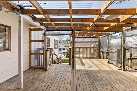 Photo of property in 72 Powrie Street, Glenfield, Auckland, 0629