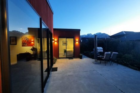 Photo of property in 84 Howden Drive, Jacks Point, 9371