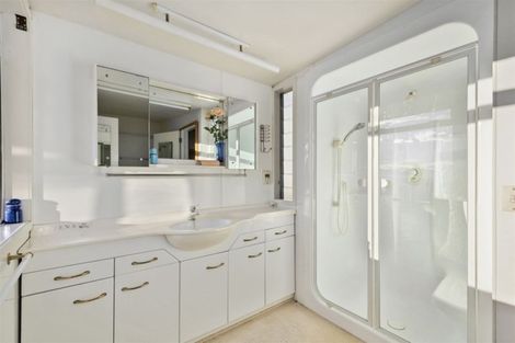 Photo of property in 255 Cannon Hill Crescent, Mount Pleasant, Christchurch, 8081