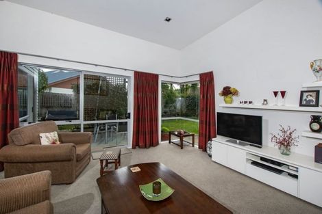 Photo of property in 4 Resolution Place, One Tree Point, 0118