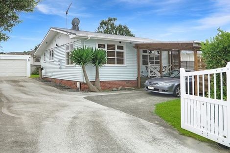 Photo of property in 63 Godley Road, Green Bay, Auckland, 0604
