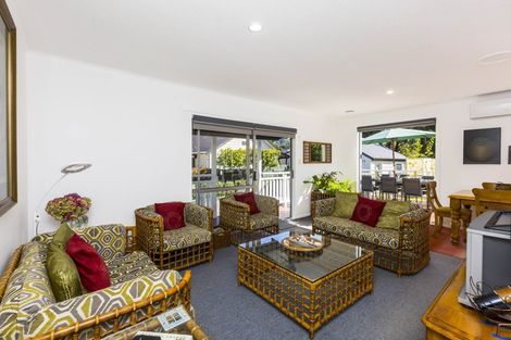 Photo of property in 81 Gemstone Drive, Birchville, Upper Hutt, 5018