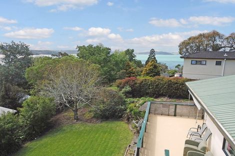 Photo of property in 9 Rangimaarie Crescent, Snells Beach, 0920