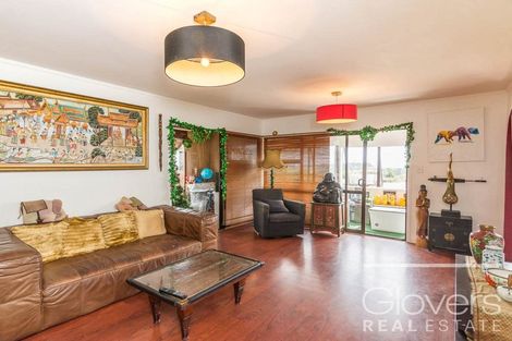 Photo of property in 1/4219 Great North Road, Glendene, Auckland, 0602