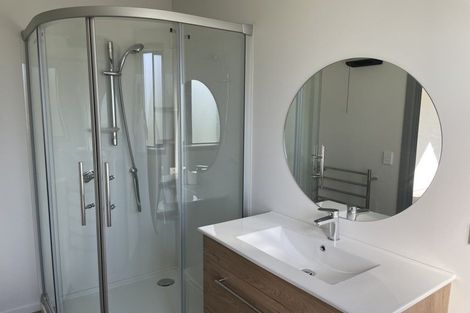 Photo of property in 53 Shields Street, Clyde, 9330