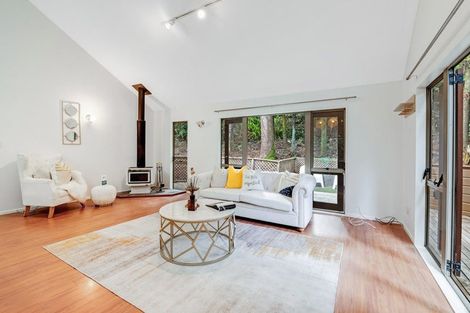 Photo of property in 2/48 Park Hill Road, Birkenhead, Auckland, 0626