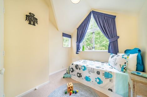 Photo of property in 22a Chatsworth Road, Silverstream, Upper Hutt, 5019