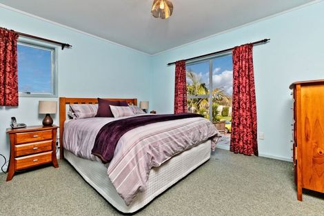 Photo of property in 188 Glamorgan Drive, Torbay, Auckland, 0630
