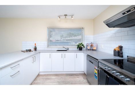 Photo of property in 1/2 Wiseley Road, Hobsonville, Auckland, 0618