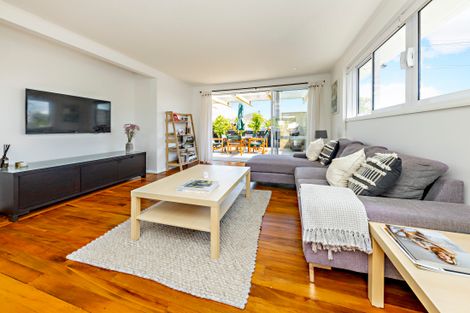 Photo of property in 3 Runa Place, Mount Wellington, Auckland, 1062