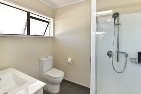 Photo of property in 16 Ladies Mile, Manly, Whangaparaoa, 0930