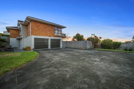 Photo of property in 21 St Annes Crescent, Wattle Downs, Auckland, 2103