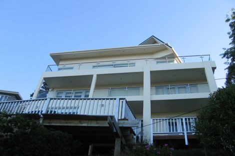 Photo of property in 11 Robieson Street, Roseneath, Wellington, 6011