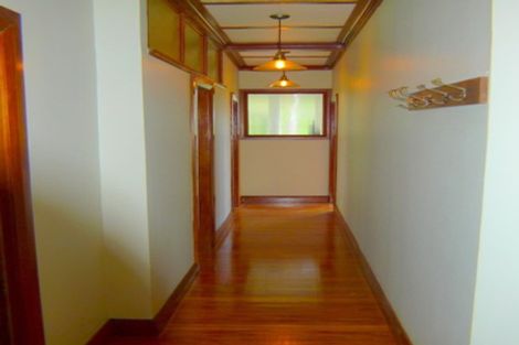 Photo of property in 17 Henderson Street, Karori, Wellington, 6012