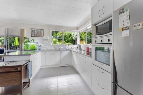 Photo of property in 21 Ambury Place, Merrilands, New Plymouth, 4312