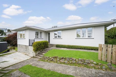 Photo of property in 58 Bell Street, Tawa, Wellington, 5028