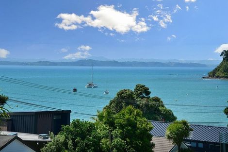 Photo of property in 51 Tindalls Bay Road, Tindalls Beach, Whangaparaoa, 0930
