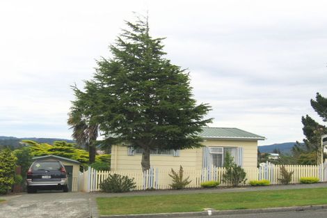 Photo of property in 113 Norana Road, Timberlea, Upper Hutt, 5018