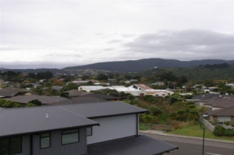 Photo of property in 2 Telford Way, Raumati Beach, Paraparaumu, 5032