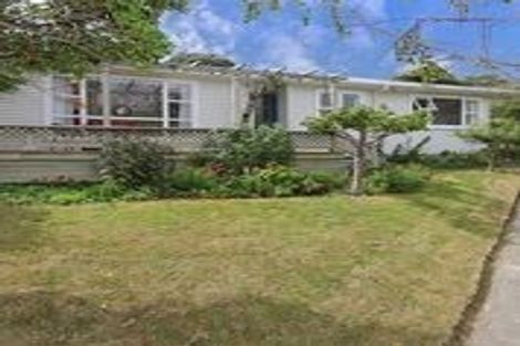 Photo of property in 49 Taylor Terrace, Tawa, Wellington, 5028