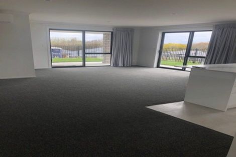 Photo of property in 4 Richardson Road, Omokoroa, 3114