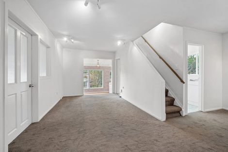 Photo of property in 37 Makiri Street, Helensville, 0800